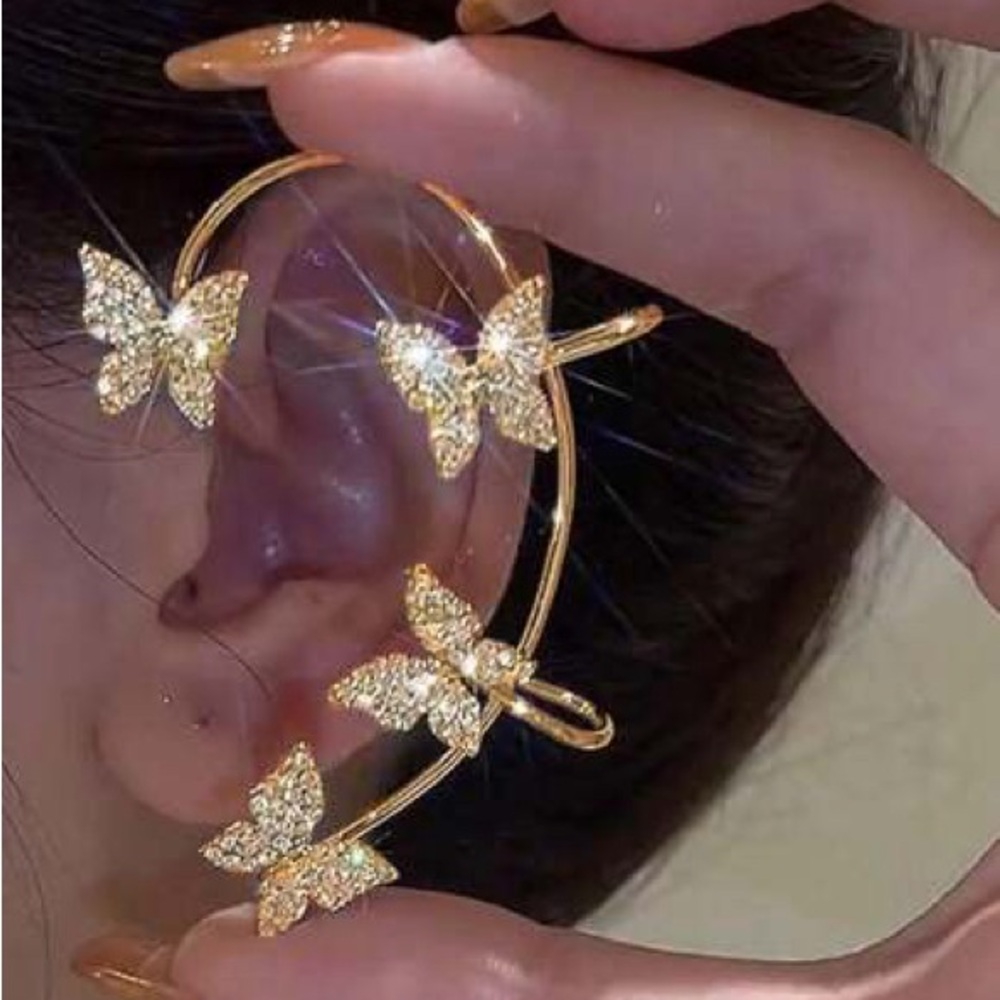 Elegant Gold Butterfly Ear Cuff